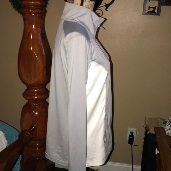 NWOT nice grey zip up jacket - Picture 4 of 8